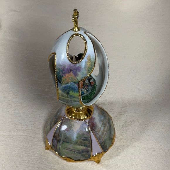 2006 Thomas Kinkaid Stillwater Chapel Blessings of Faith Heirloom Porcelain Egg - Picture 8 of 10